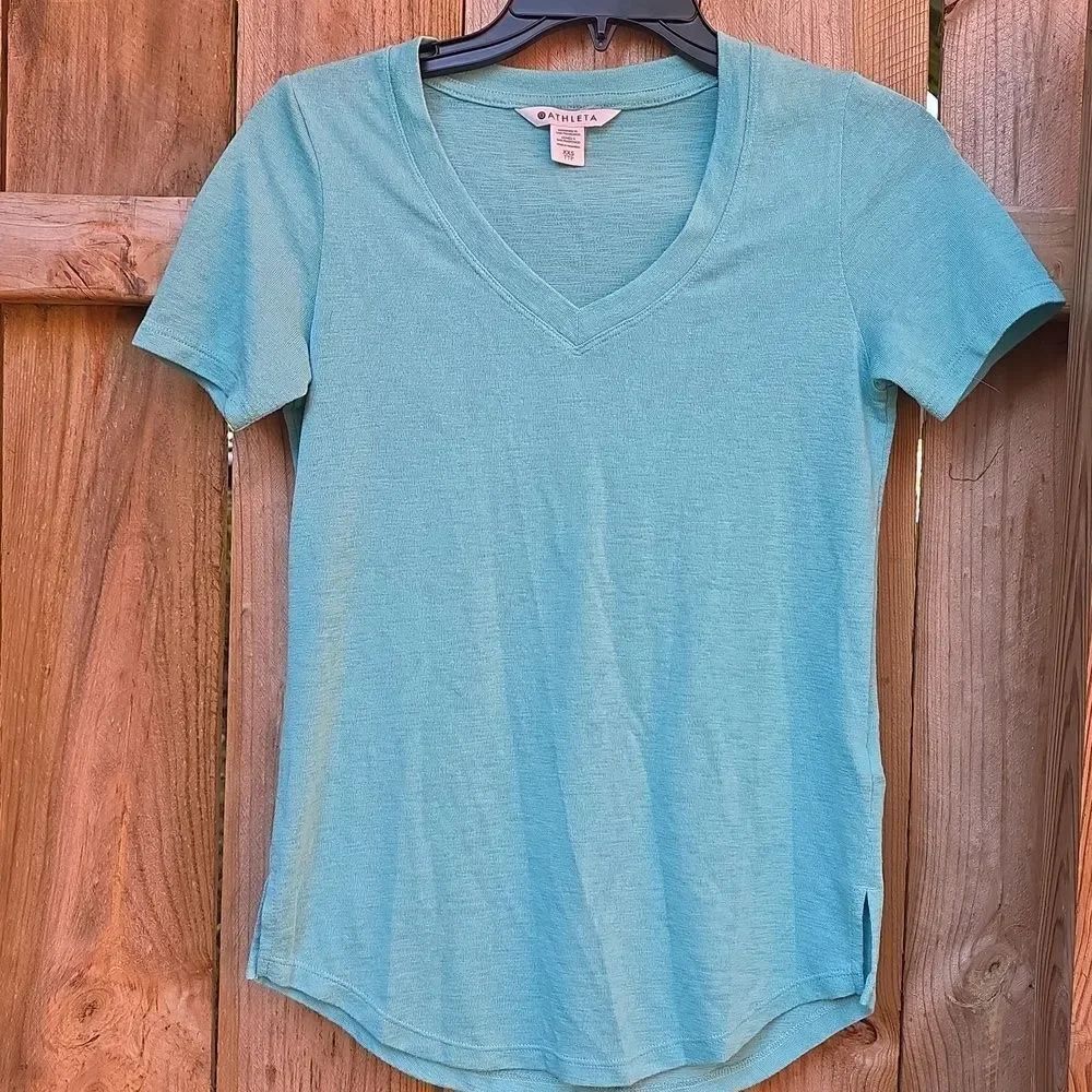 Athleta Light Blue V-Neck T-Shirt